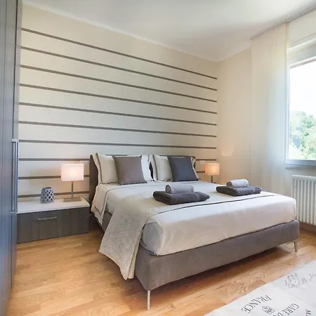 Chichouse Daire La Spezia
